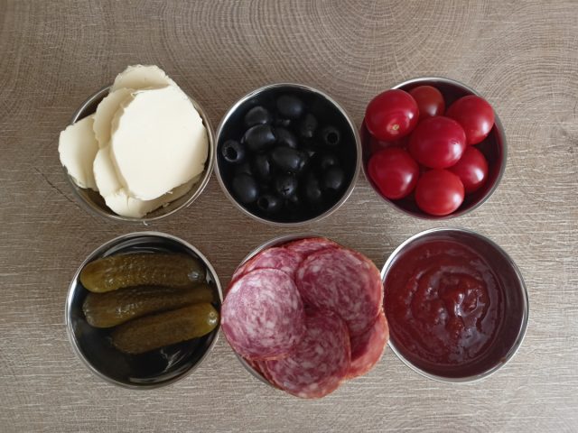 Ingredients for Homemade Pepperoni Pizza Ingredients for Homemade Pepperoni Pizza