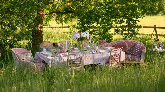 Vintage garden furniture at its finest. Unforgettable atmosphere guaranteed