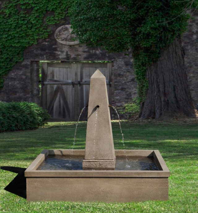 Minimalist fountain ideal for a Provencal garden